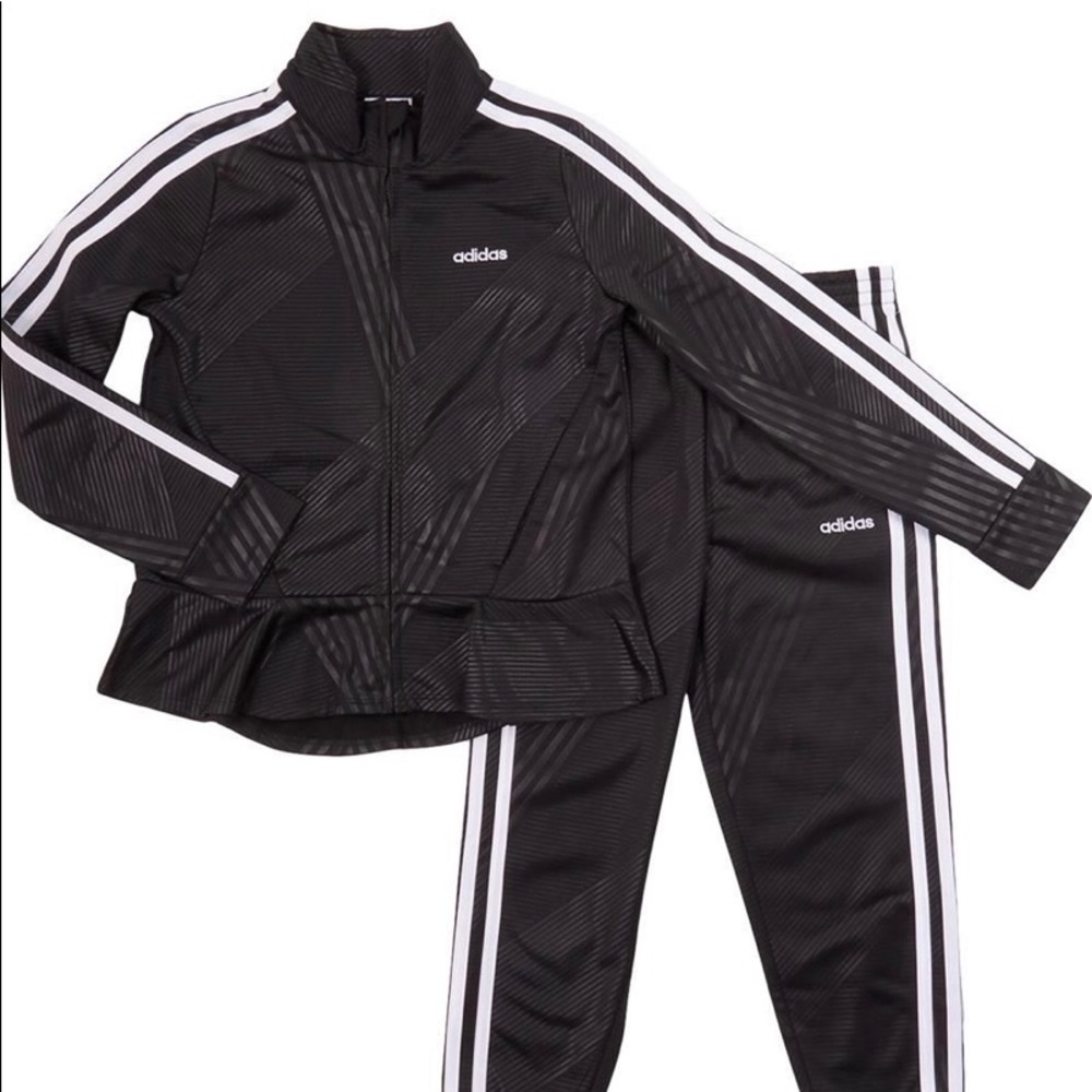 New infant adidas outfit
